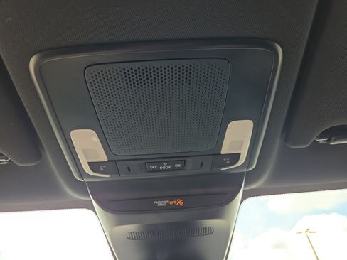 Certified 2025 Honda HR-V Sport image 21