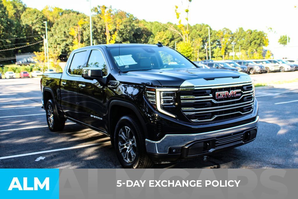 Used 2025 GMC Sierra 1500 SLT RWD image 3