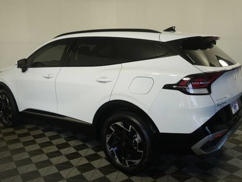 Used 2025 Kia Sportage SX AWD/4WD image 5