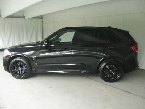 Used 2018 BMW X5 M AWD/4WD image 27