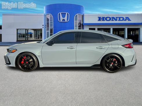 Used 2023 Honda Civic Type R image 3