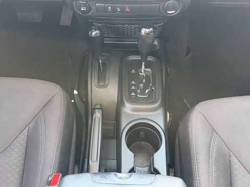 Used 2017 Jeep Wrangler Unlimited Sport AWD/4WD image 19