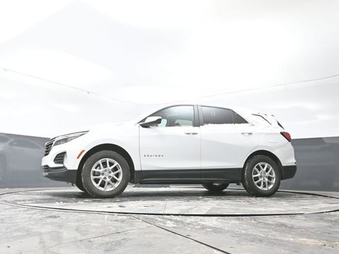 Used 2024 Chevrolet Equinox LT image 28