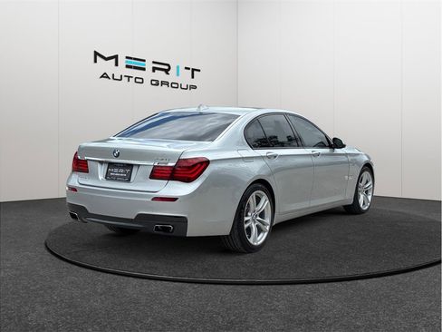 Used 2014 BMW 750i RWD image 9
