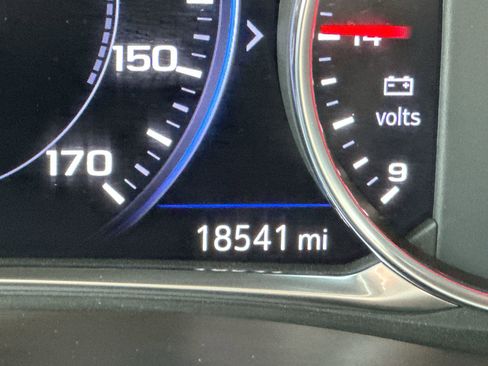 Used 2023 Chevrolet Traverse Premier image 15