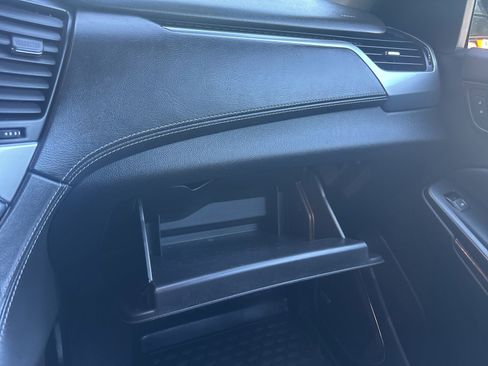 Used 2019 Chevrolet Tahoe LT AWD/4WD image 31