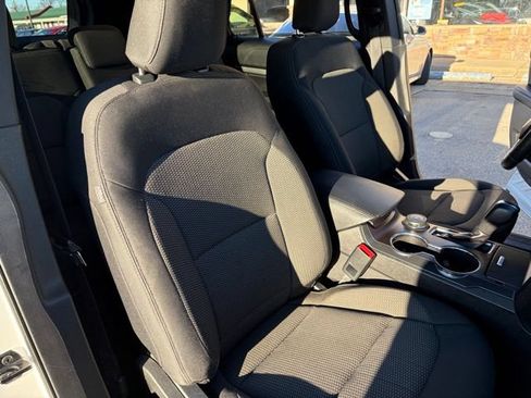 Used 2019 Ford Explorer XLT AWD/4WD image 38