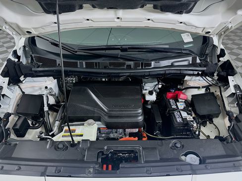 Used 2025 Nissan Leaf S FWD image 31