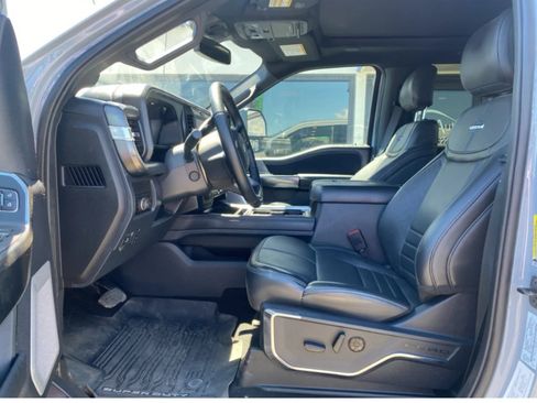 Used 2026 Ford F450 Platinum w/ FX4 Off-Road Package AWD/4WD image 8