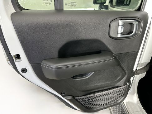 Used 2023 Jeep Wrangler Sahara w/ Cold Weather Group image 26