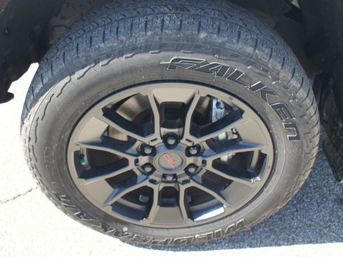 Used 2022 Toyota Tundra Limited w/ TRD Off-Road Package image 27