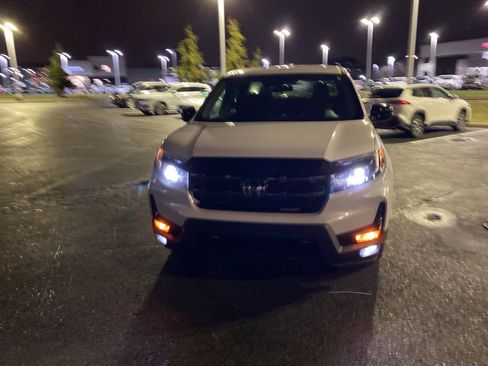 Certified 2024 Honda Ridgeline Sport image 51