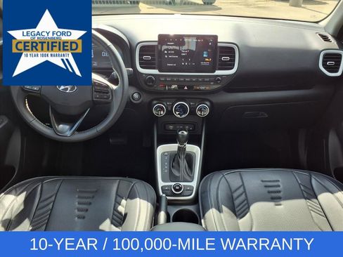 Used 2024 Hyundai Venue Limited image 9