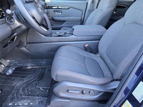 New 2025 Honda Pilot Sport image 26