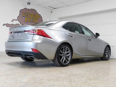 Used 2018 Lexus IS 300 F Sport w/ F Sport Package image 4