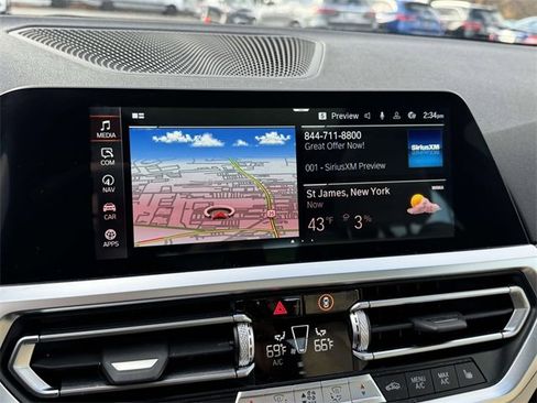 Used 2022 BMW 330i xDrive 330i xDrive w/ Driving Assistance Package image 28