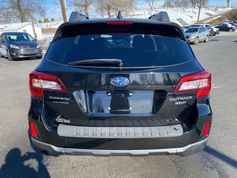 Used 2016 Subaru Outback 3.6R Limited image 4