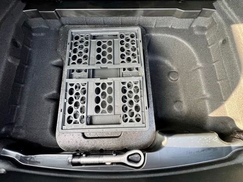 Certified 2022 Mercedes-Benz E 350 4MATIC Sedan image 39