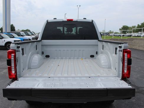 New 2026 Ford F250 XLT w/ XLT Premium Package AWD/4WD image 16