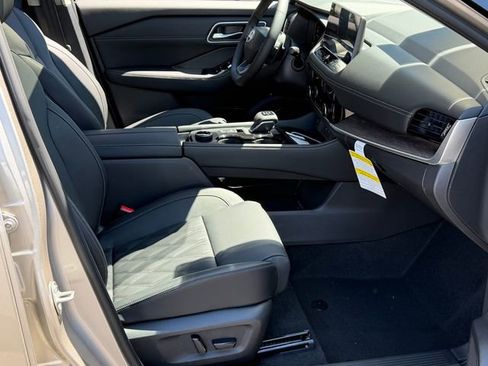 New 2026 Nissan Rogue Platinum AWD/4WD image 26
