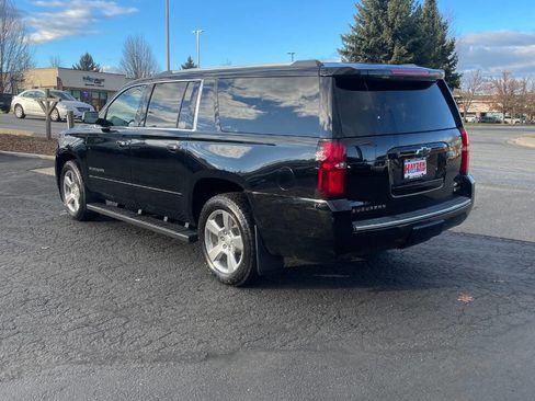 Used 2017 Chevrolet Suburban Premier image 4