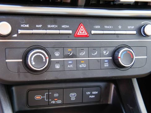 Used 2026 Hyundai Tucson SE FWD image 14