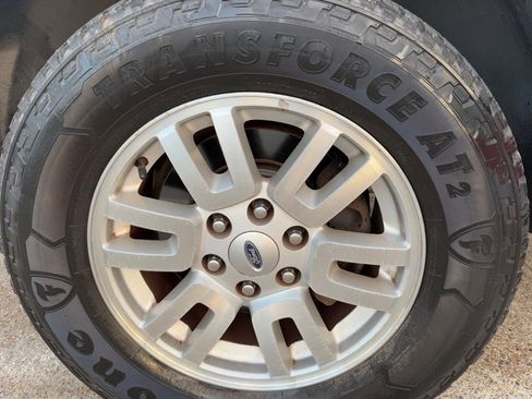 Used 2011 Ford Expedition EL XL image 19