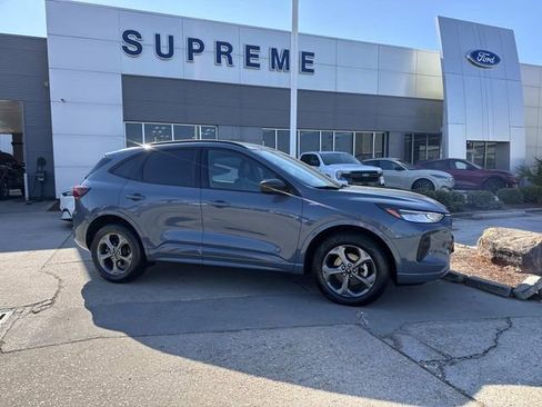 Used 2023 Ford Escape ST-Line image 1