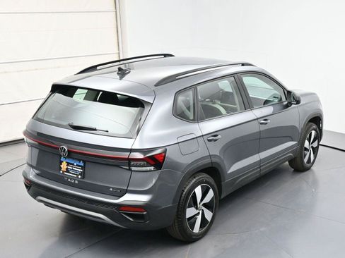 Certified 2025 Volkswagen Taos S AWD/4WD image 34