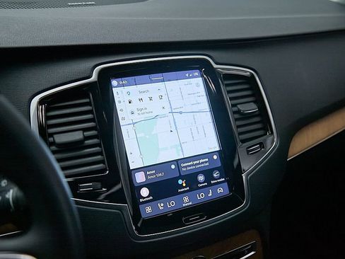 Certified 2023 Volvo XC90 B6 Plus AWD/4WD image 14