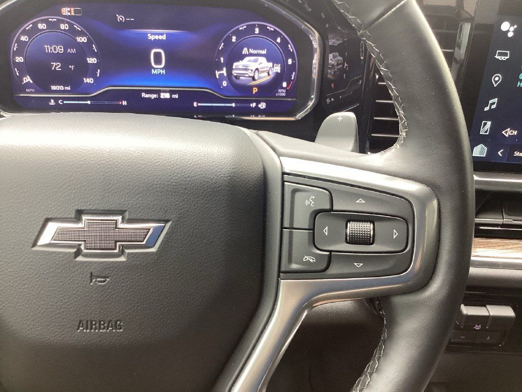 Used 2024 Chevrolet Silverado 1500 RST w/ Convenience Package II AWD/4WD image 39