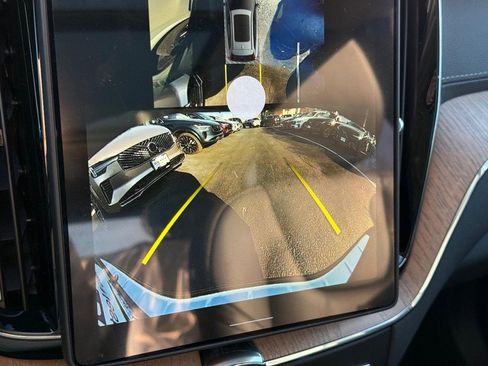 New 2026 Volvo XC60 B5 Ultra w/ Protection Package Premier image 15