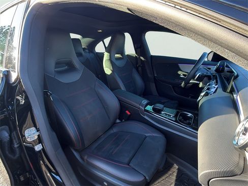 Used 2023 Mercedes-Benz CLA 250 image 8