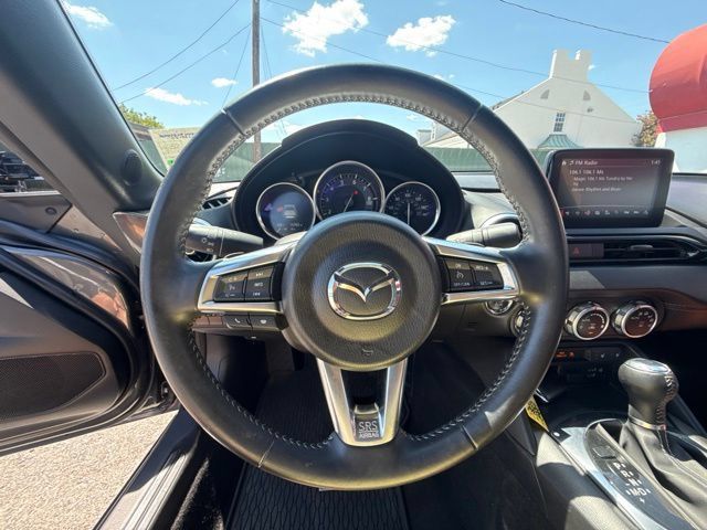 Used 2023 MAZDA MX-5 Miata Grand Touring w/ Weather Package RWD image 8