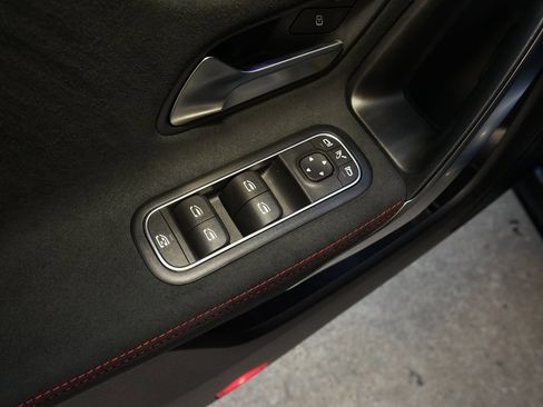 Used 2024 Mercedes-Benz CLA 250 4MATIC image 24