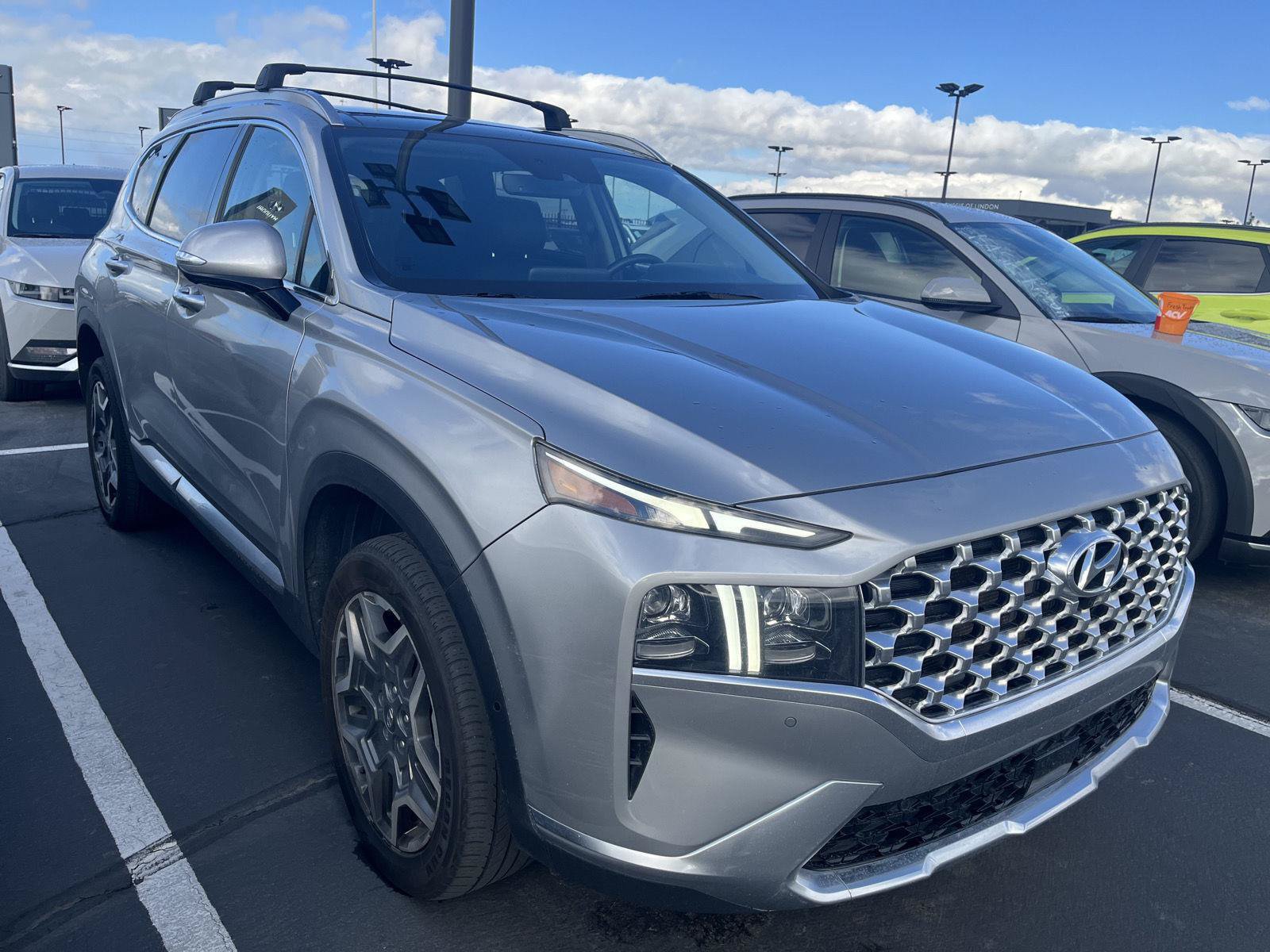 Certified 2023 Hyundai Santa Fe Limited AWD/4WD image 3