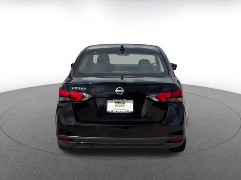 Used 2025 Nissan Versa SV FWD image 10