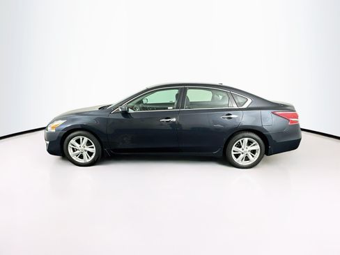 Used 2013 Nissan Altima 2.5 SV FWD image 4