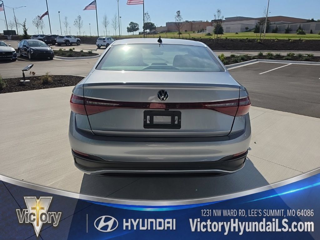 Used 2025 Volkswagen Jetta S FWD image 4