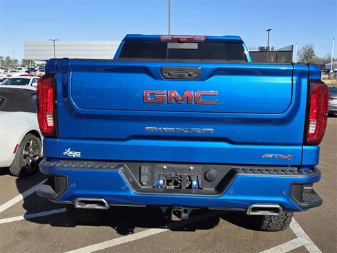 Used 2023 GMC Sierra 1500 AT4 w/ AT4 Premium Package image 4