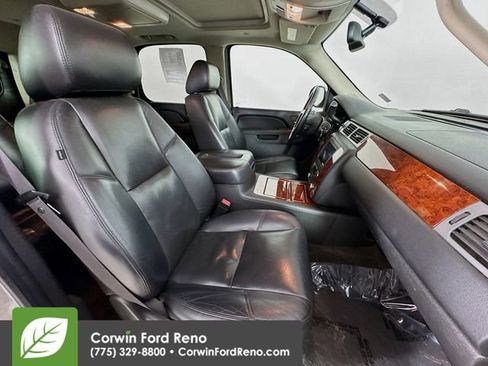 Used 2011 Chevrolet Tahoe LTZ image 31