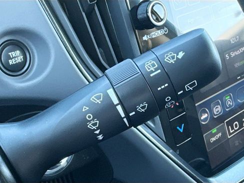 Certified 2025 Subaru Crosstrek 2.5i Limited image 17