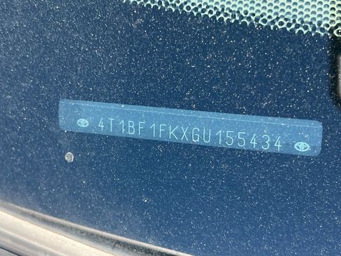 Used 2016 Toyota Camry SE image 23