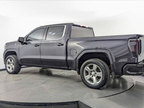 Used 2023 GMC Sierra 1500 SLT AWD/4WD image 6
