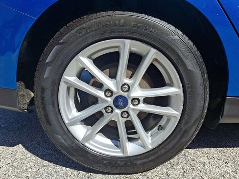 Used 2016 Ford Focus SE FWD image 24