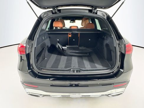 Certified 2026 Mercedes-Benz GLC 300 image 29