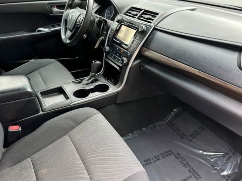 Used 2015 Toyota Camry LE image 15