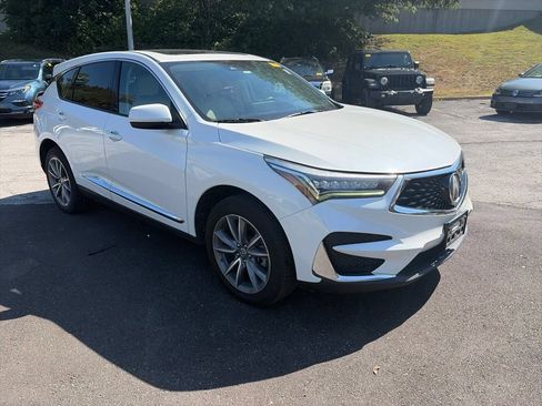 Used 2019 Acura RDX w/ Technology Package FWD image 3