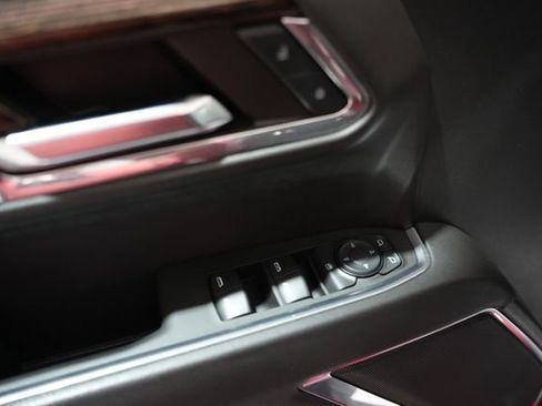 Used 2024 GMC Sierra 1500 Elevation image 11