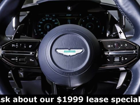 Used 2025 Aston Martin V8 Vantage Coupe image 23